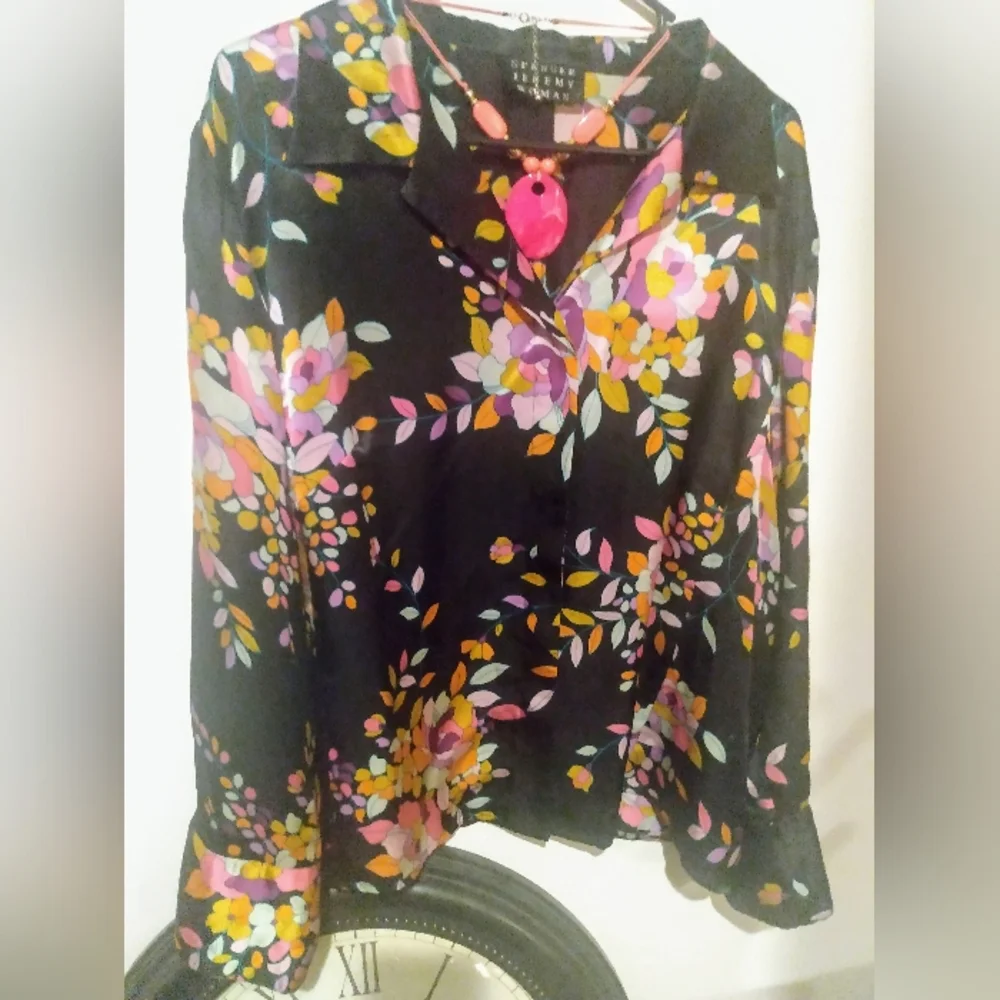 Final $7  Spenser Jeremy silk blouse! - Picture 3 of 3